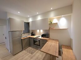 Lorenzo Mavili Suite