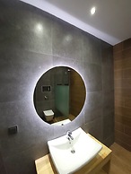 Lorenzo Mavili Suite