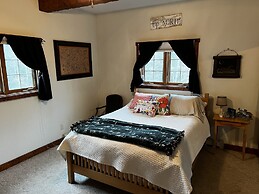 Beautiful Northwoods Getaway