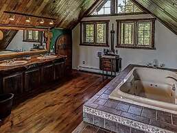 Beautiful Northwoods Getaway