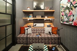 Moxy St. Petersburg Downtown