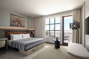 Moxy St. Petersburg Downtown