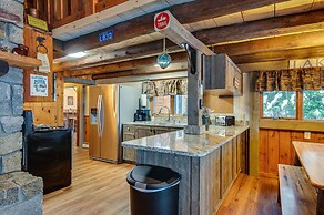Pittsburg Lake House w/ Magalloway Mountain Views!