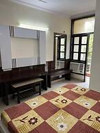 Hotel Krishna Palace By GRB