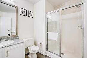 CozySuites The Block Skybridge Access