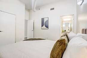 CozySuites The Block Skybridge Access