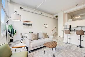 CozySuites The Block Skybridge Access