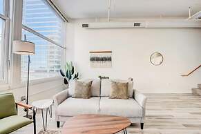 CozySuites The Block Skybridge Access