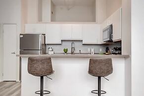 CozySuites The Block Skybridge Access