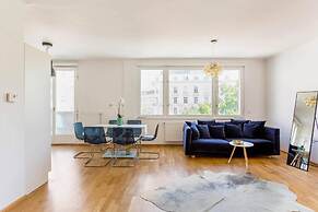 Central, City View Balcony,
