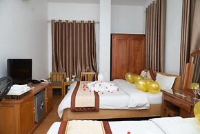 Phuong Dong Hotel Cau Giay -by BayLuxury