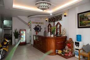 Phuong Dong Hotel Cau Giay -by BayLuxury