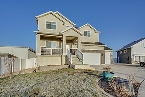 Layton Vacation Rental - Close to Hiking Trails!