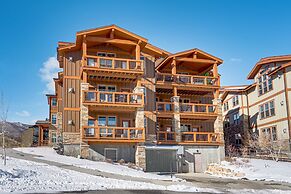 All-season Heber City Condo w/ Stunning Views!