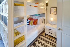 St Helena Island Vacation Rental: Walk to Beach!