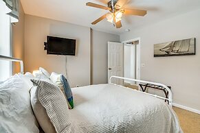 Spacious Family Home w/ Deck & Yard: 5 Mi to Stowe