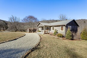 Beautiful Blowing Rock Home w/ Private Deck!