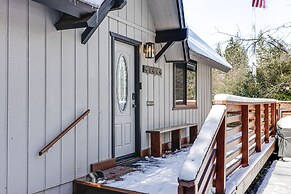 Secluded Cabin Near Calaveras Big Trees State Park