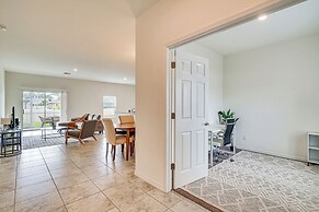 Dog-friendly Home w/ Screened Porch in Cape Coral!