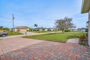 Dog-friendly Home w/ Screened Porch in Cape Coral!