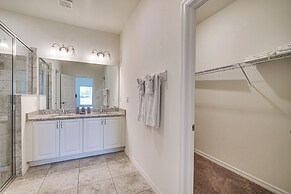 Dog-friendly Home w/ Screened Porch in Cape Coral!