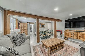 Ruidoso Retreat w/ Mtn Views ~ 20 Mi to Ski Apache