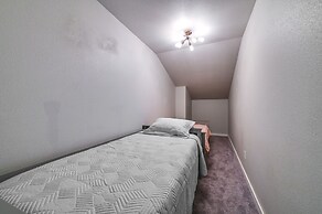 Spacious Mckinney Farm Getaway w/ Game Room!