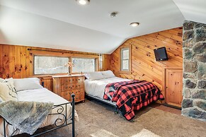 Cozy Cabin Between Stratton Resort & Mount Snow