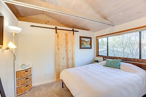 Bend Home w/ Fire Pit, 4 Mi to High Desert Museum!