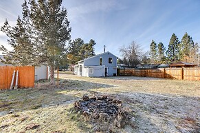 Bend Home w/ Fire Pit, 4 Mi to High Desert Museum!