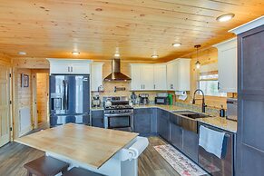 Celina Cabin w/ View of Dale Hollow Lake!