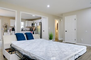 Sanford Family Home w/ Deck ~ 2 Mi to Downtown!