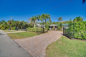 Fort Pierce Cottage w/ Shared Pool & Patio!