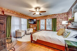 Spacious Jamestown Home Near Nat'l Comedy Center!