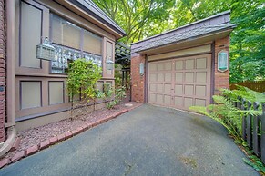 Spacious Jamestown Home Near Nat'l Comedy Center!