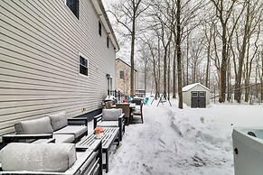 Pennsylvania Home w/ Hot Tub: 7 Mi to Kalahari!