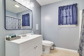 Pennsylvania Home w/ Hot Tub: 7 Mi to Kalahari!