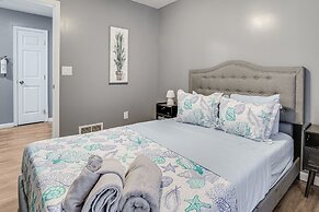 Pennsylvania Home w/ Hot Tub: 7 Mi to Kalahari!