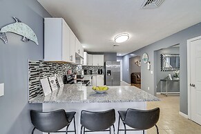 Pennsylvania Home w/ Hot Tub: 7 Mi to Kalahari!