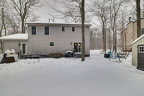 Pennsylvania Home w/ Hot Tub: 7 Mi to Kalahari!