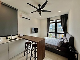 Neu Suites by Moonlight