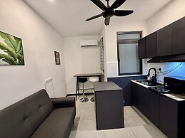 Neu Suites by Moonlight