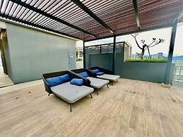 Neu Suites by Moonlight