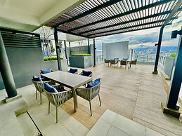 Neu Suites by Moonlight