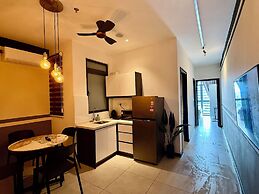 Neu Suites by Moonlight