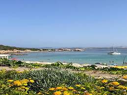 Seaside Apartment Baja Sardinia - 6pl August - 150 m From Smeraldo Bea