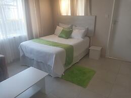 Tingompela Guest House