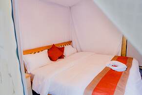 Kalash Parkaze and Tent Inn