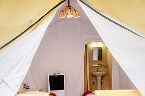 Kalash Parkaze and Tent Inn