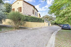 Tuscan Sun With Shared Pool